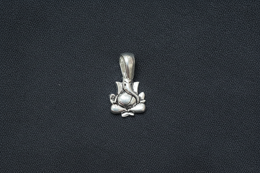 92.5 Silver Ganesha Design Pendant for Men & Women – Traditional Finish