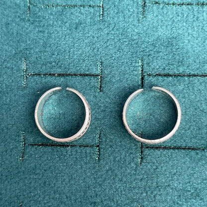 92.5 Silver Oxidised Adjustable Toe Rings for Women | Classic Beaded Design