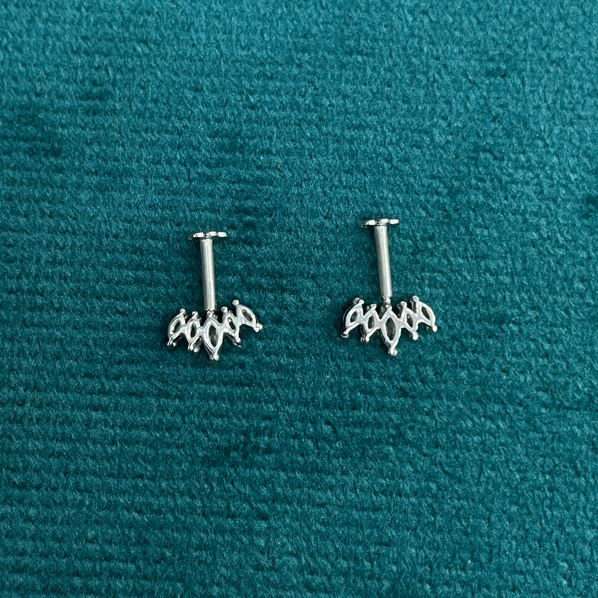 92.5 Silver Five Leaf Dainty Bugadi Pair