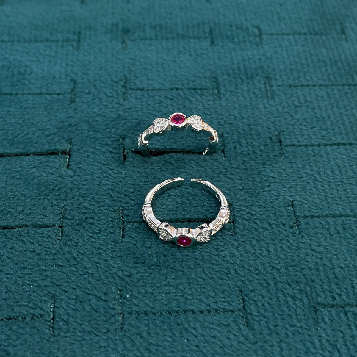 92.5 Silver Pink CZ Heart Cluster Toe Rings for Women