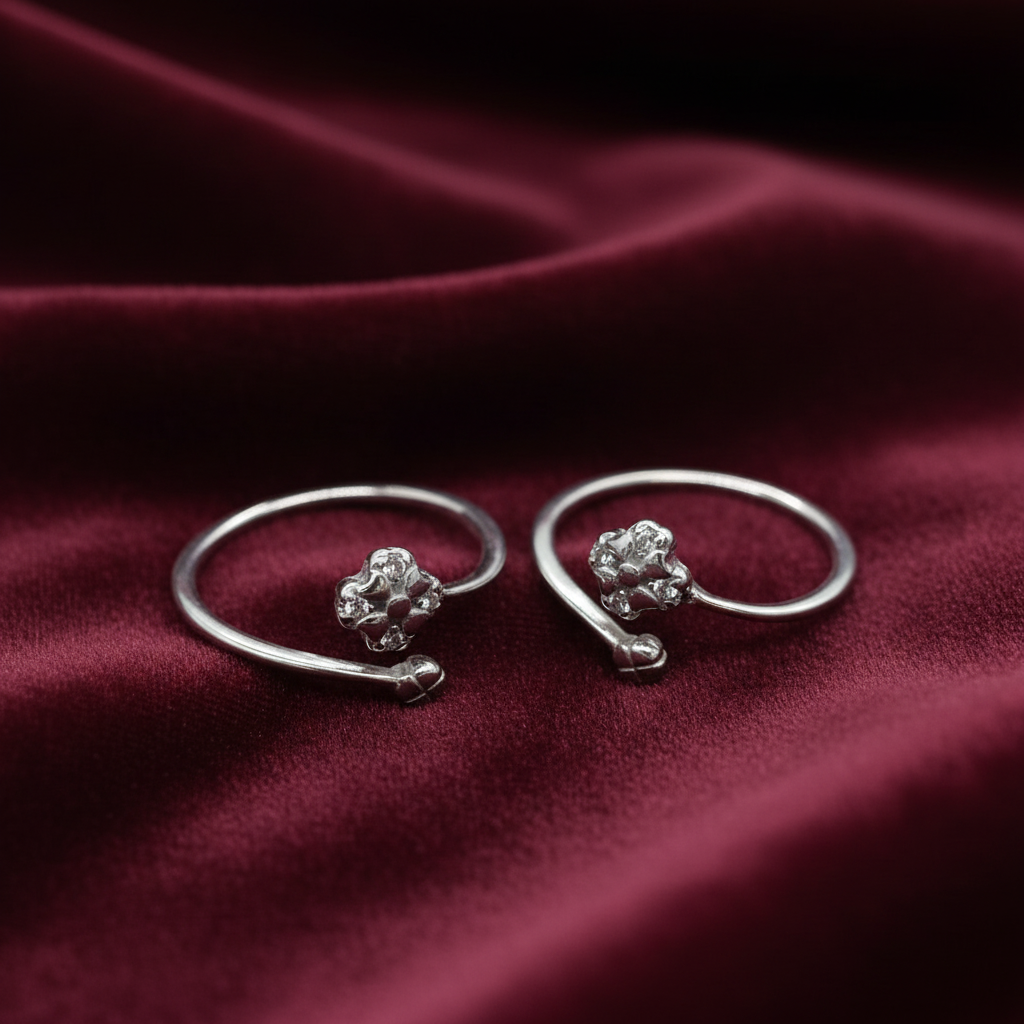 92.5 Sterling Silver Four Leaf Clover Toe Rings for Women | Lucky Charm Design