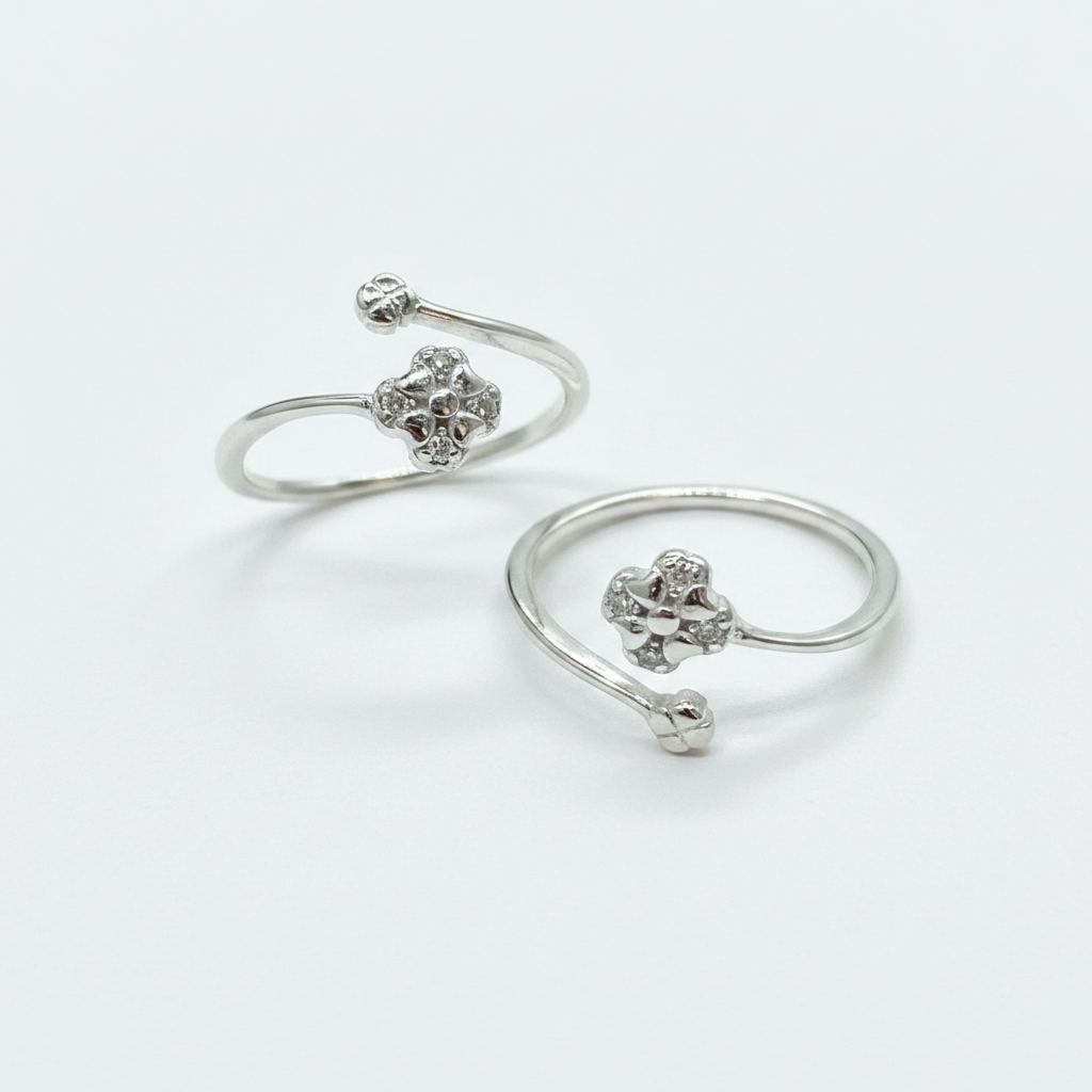 92.5 Sterling Silver Four Leaf Clover Toe Rings for Women | Lucky Charm Design