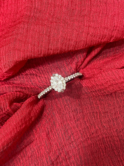 92.5 silver white stone ring size 12