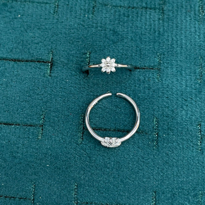 92.5 Sterling Silver CZ Daisy Cluster Flower Toe Rings for Women