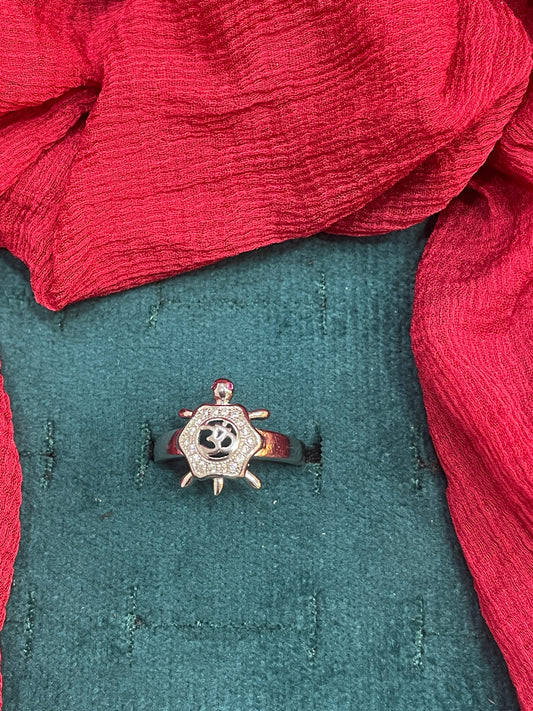 92.5 Silver Om Tortoise Ring Size 16