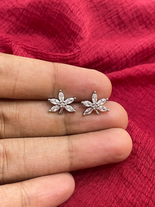 92.5 Silver Leaf Earrings for Women | Stylish Nature-Inspired Design | Elegant Everyday Jewellery