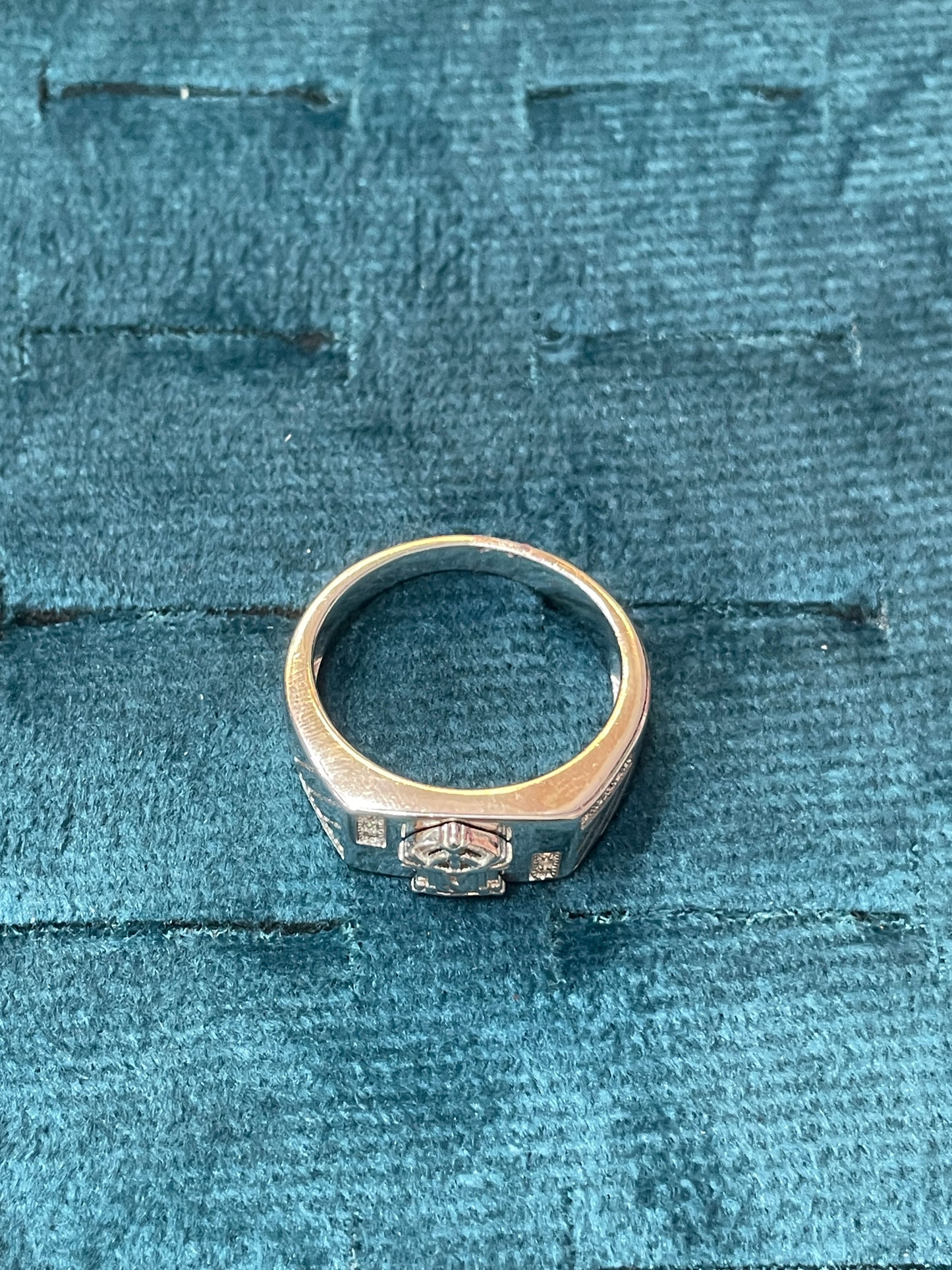 92.5 Silver Men’s Ring Size 21 | Stylish Refined Design | Elegant Fashion Jewellery