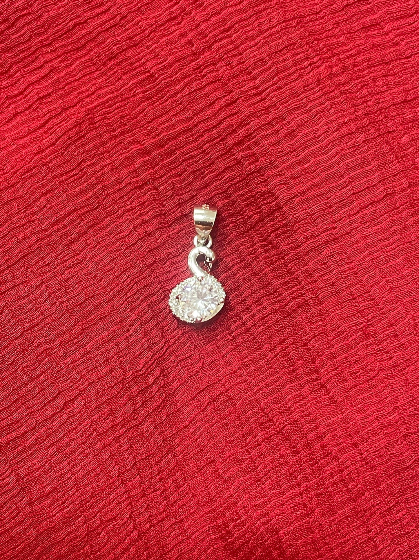 92.5 silver stylish classy swan pendant