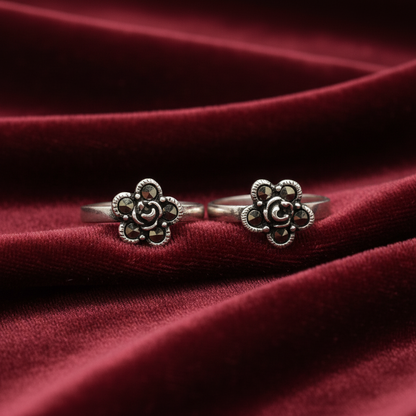 925 Sterling Silver Pyrite Rose Toe Rings for Women | Oxidised Floral Design