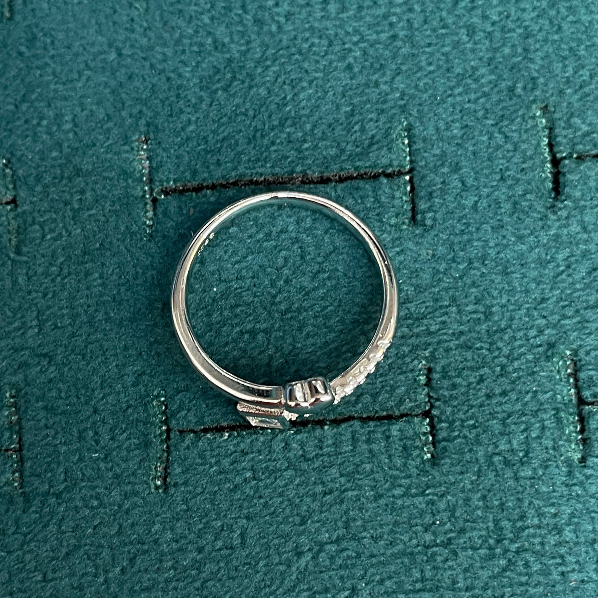 92.5 Silver Clear Stone Heart Ring for Women- Size 14