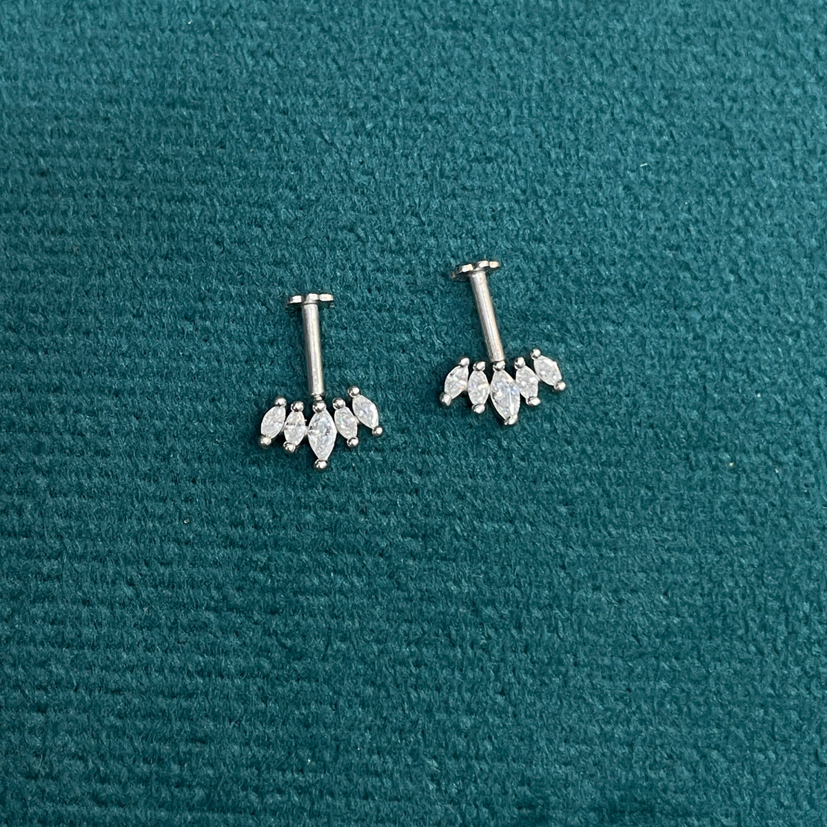 92.5 Silver Five Leaf Dainty Bugadi Pair