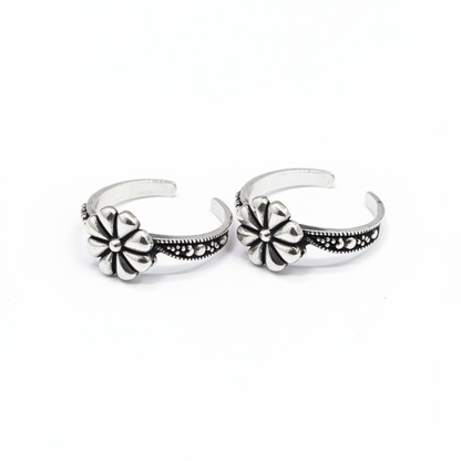 925 Sterling Silver Pyrite Flower Toe Rings for Women | Oxidised Floral Design