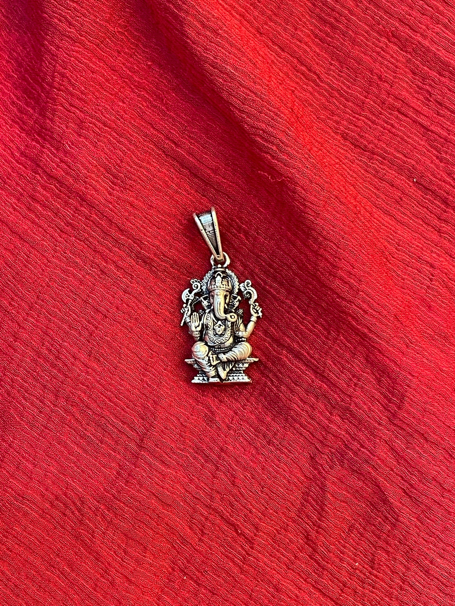 92.5 Silver Oxidised Ganesha Design Pendant for Men & Women – Traditional Finish