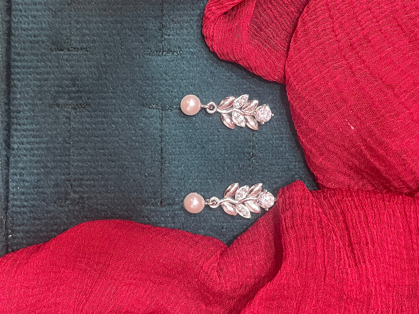 92.5 silver classy leaf earrings