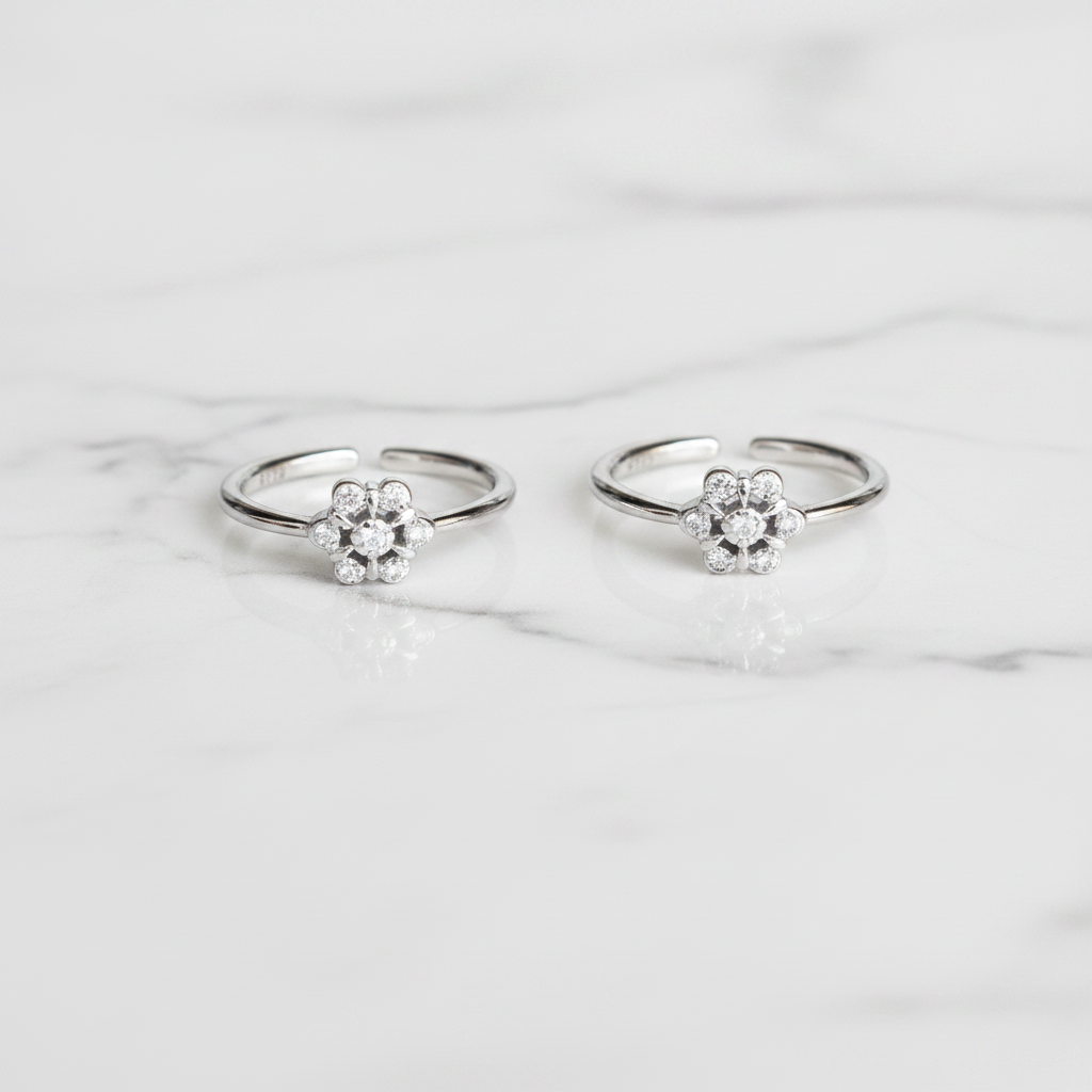 92.5 Sterling Silver CZ Solitaire Centre Flower Toe Rings for Women