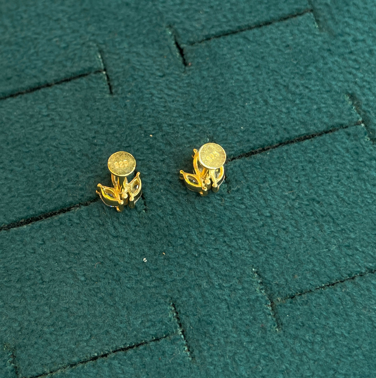 92.5 Silver Gold Plated Three Leaf Stud Earrings Pair