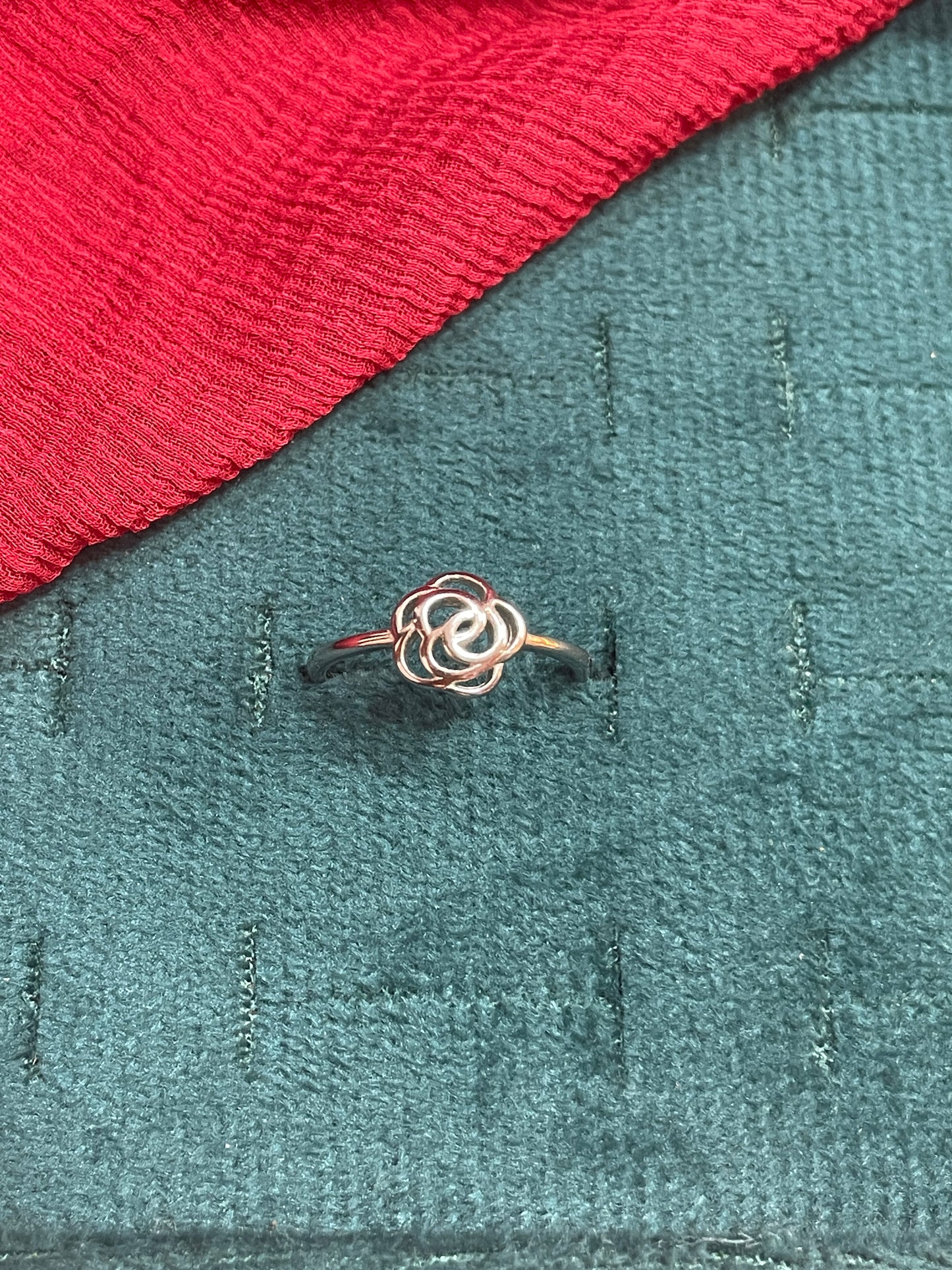 92.5 Silver Simple Flower Ring for Women Size 12 | Stylish Delicate Design | Elegant Fashion Jewellery