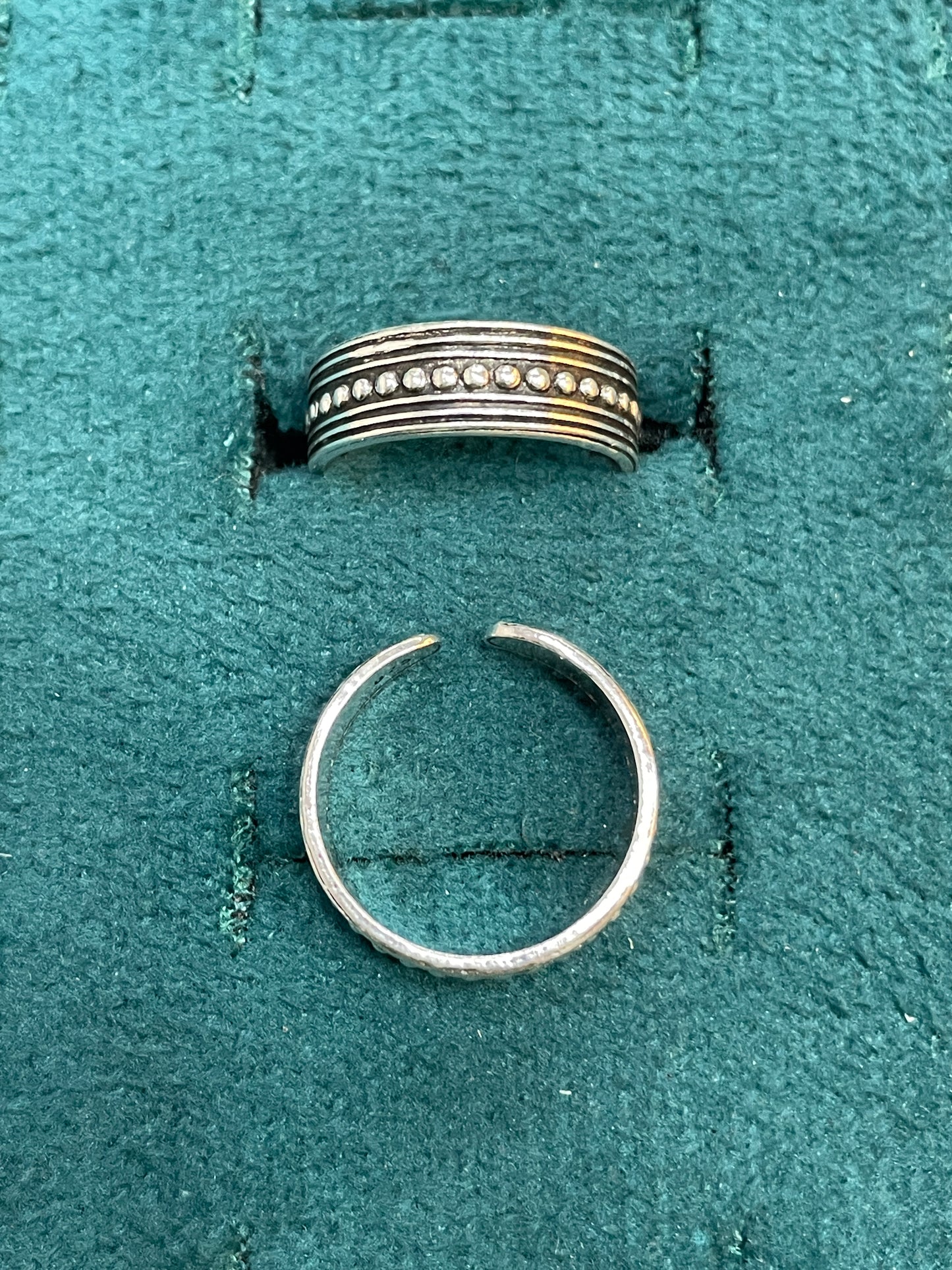 92.5 Silver Oxidised Adjustable Toe Rings for Women | Classic Beaded Design