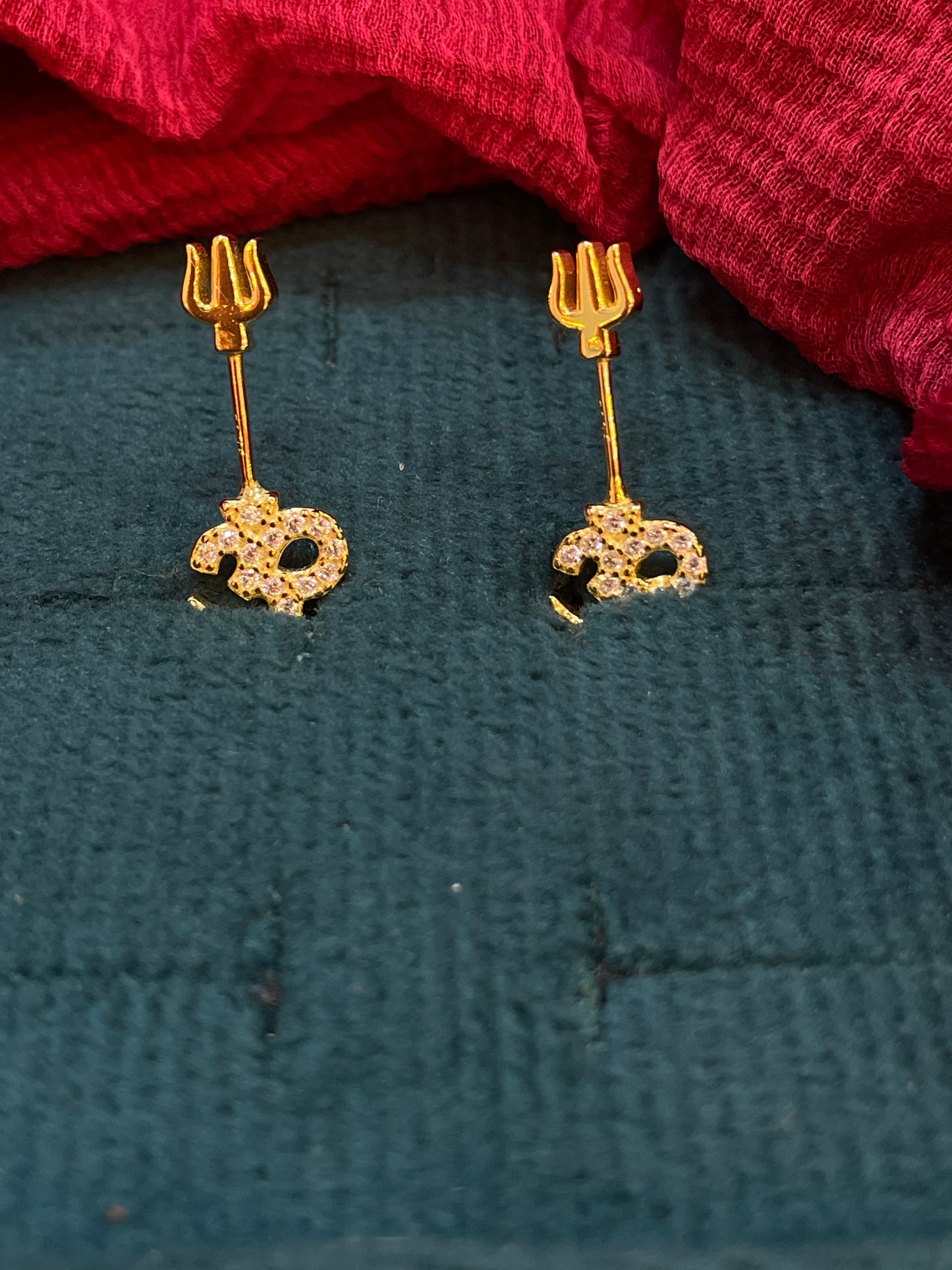 925 Silver Gold Plated Om Trishul Bugadi
