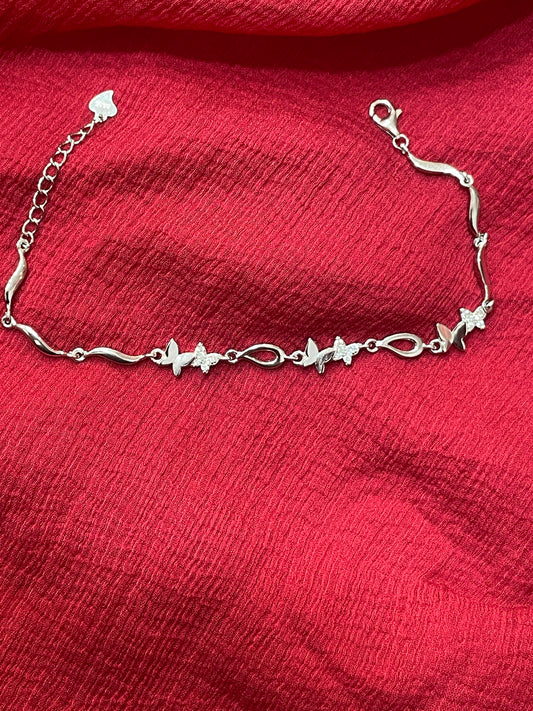92.5 Silver Stylish Bracelet for Women 8 Inches | Elegant Minimal Design | Modern Jewellery