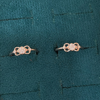 92.5 Silver Rose Gold Plated White CZ Square Loop Toe Rings