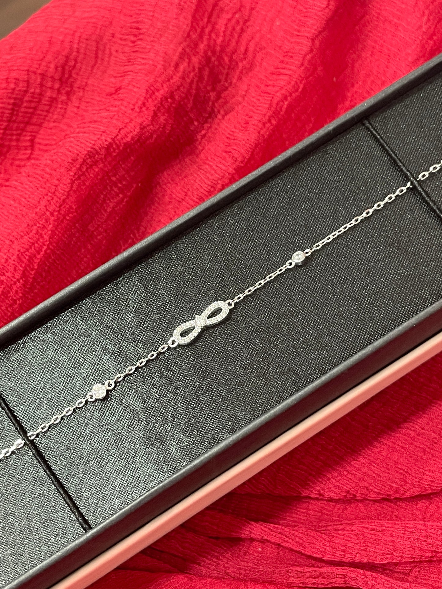 92.5 Silver Infinity Bracelet 8 Inches | Premium Stylish Elegant Design | Jewellery