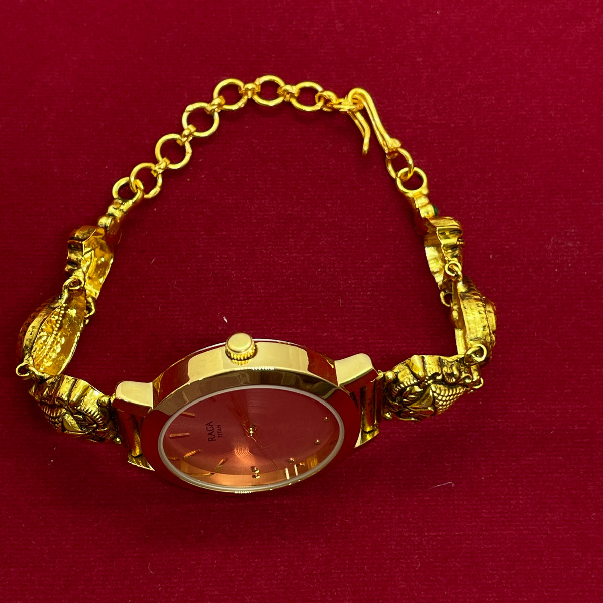 92.5 Silver Gold Plated Nakshi Pink Dial Watch for Women