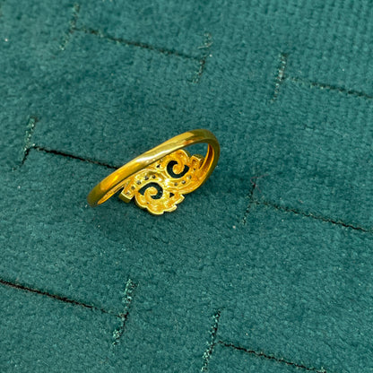 92.5 Silver Gold Plated White CZ Scroll Ring for Women