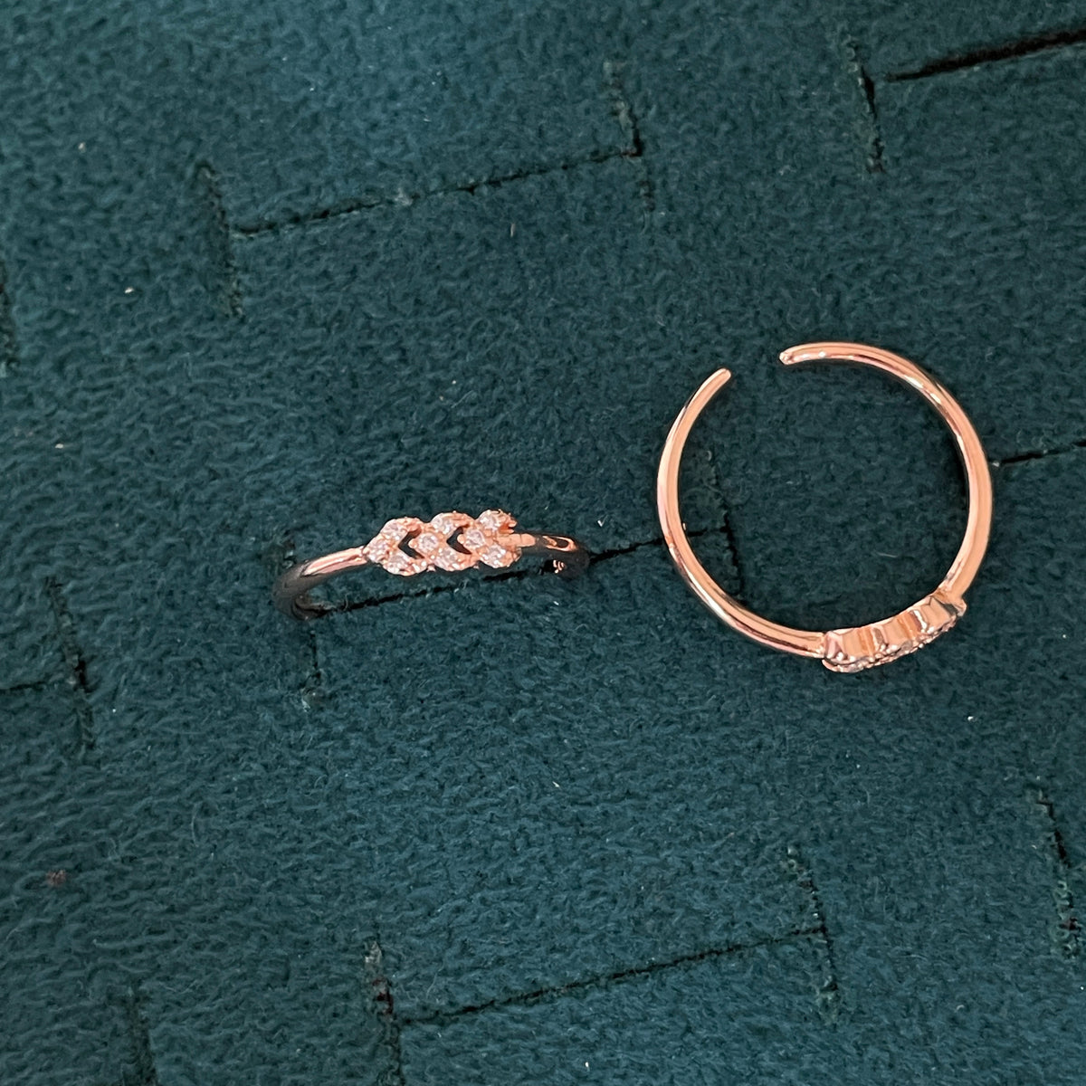 92.5 Silver Rose Gold Plated White CZ Chevron Toe Rings