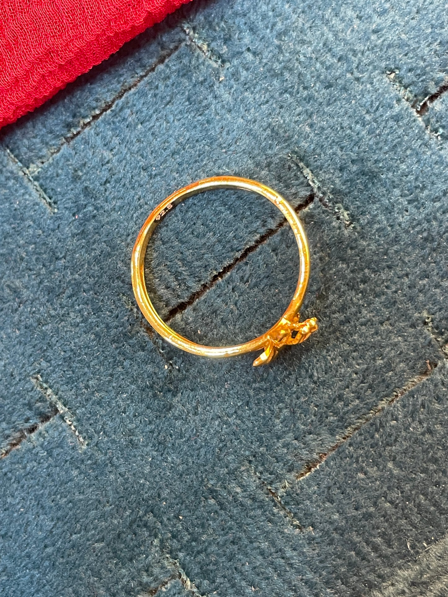 92.5 silver gold plated classy leaf ring size 14