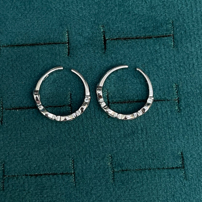 92.5 Silver Twist Loop Toe Rings