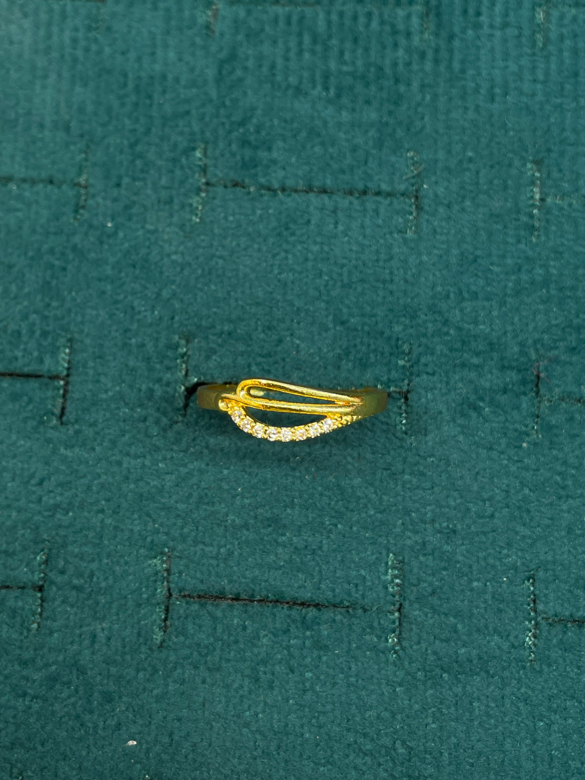 92.5 Silver Gold Plated White CZ Loop Ring for Women