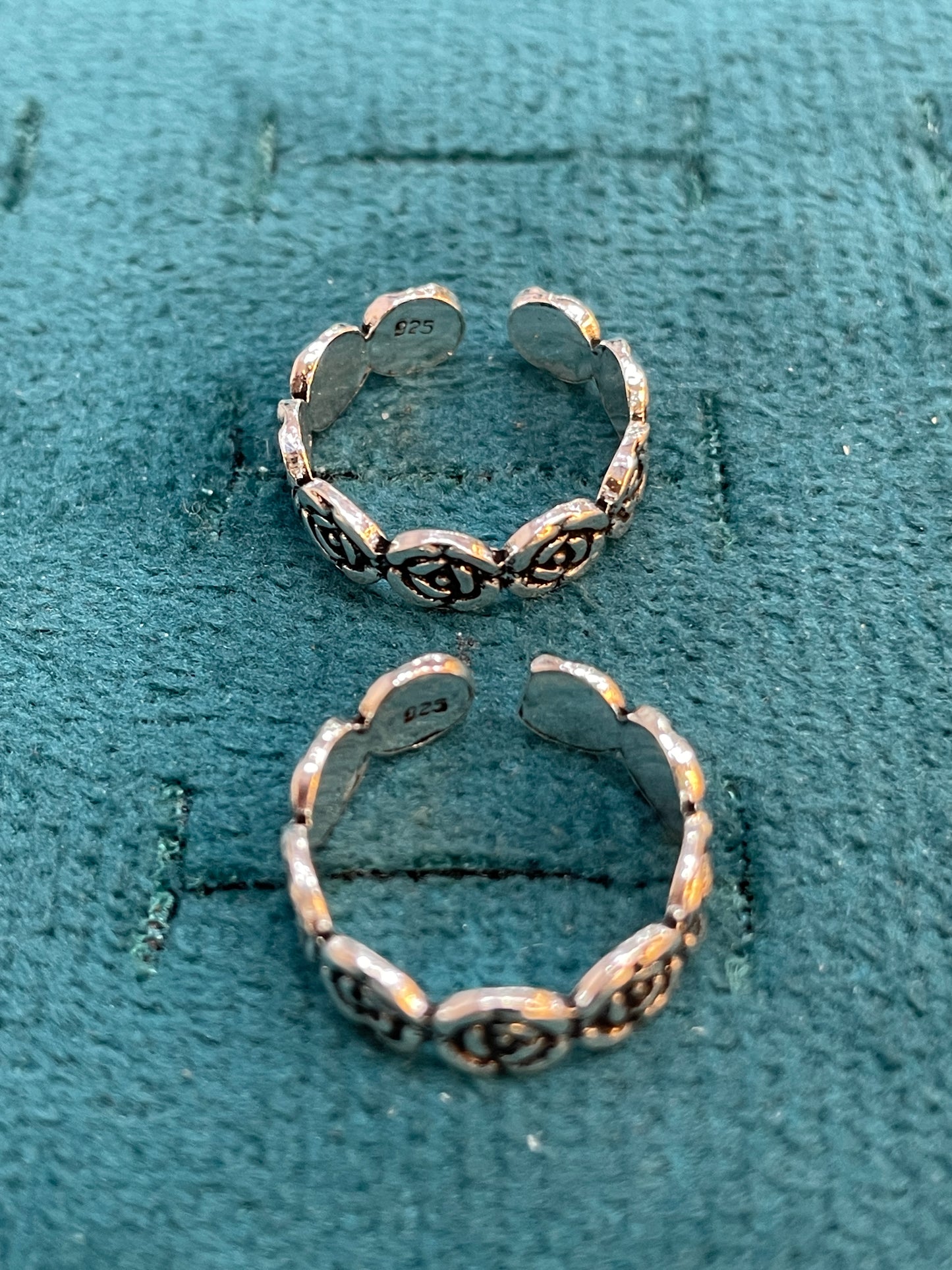 92.5 Silver Floral Adjustable Toe Rings for Women | Rose Pattern Design