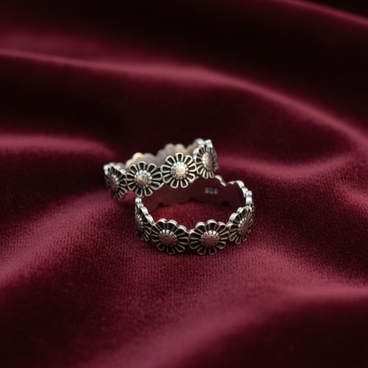 92.5 Silver Toe Rings for Women | Sunflower Oxidised Design | Traditional Jewellery