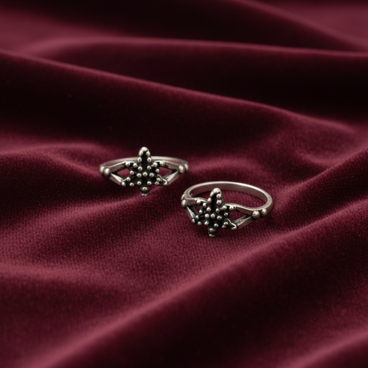 92.5 Silver Oxidised Leaf Toe Rings | Elegant Nature Design | Jewellery