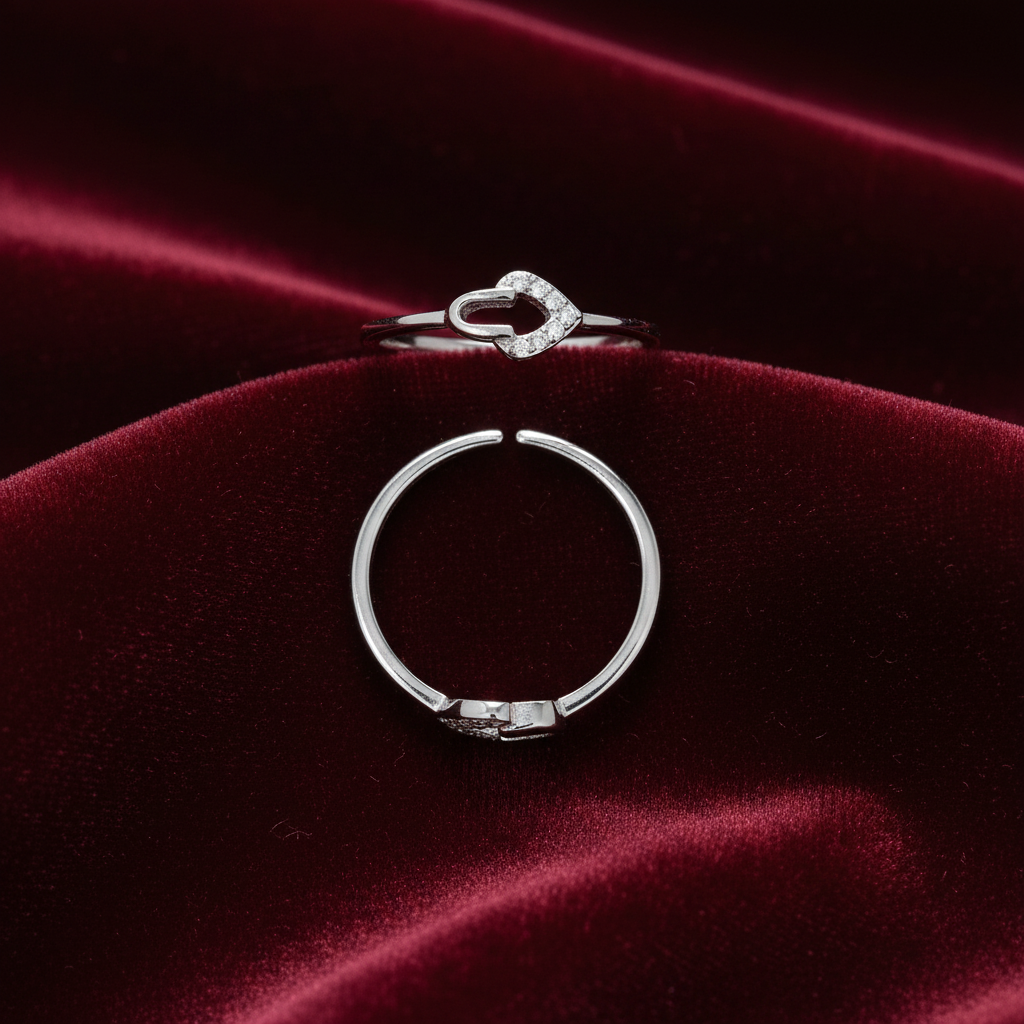 92.5 Sterling Silver Arrow Toe Rings for Women | Bold Directional Design