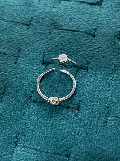 92.5 Sterling Silver Dainty Flower Toe Rings for Women | Floral Elegant Design