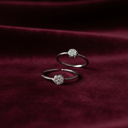 92.5 Sterling Silver Dainty Flower Toe Rings for Women | Floral Elegant Design