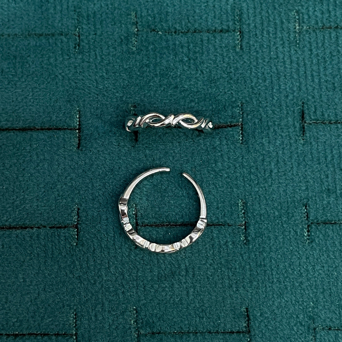 92.5 Silver Twist Loop Toe Rings