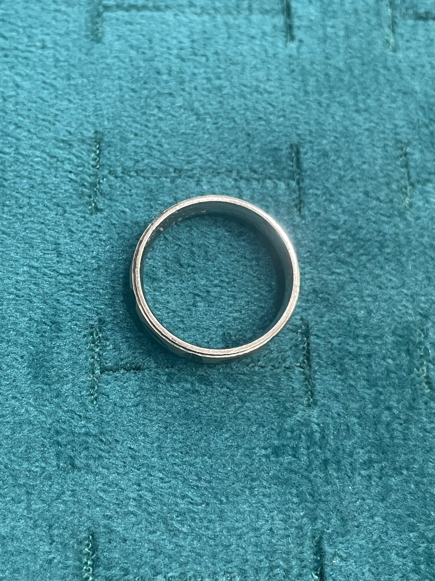 92.5 Silver Men’s Ring Size 8 | Stylish Minimal Finish | Elegant Jewellery