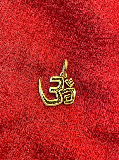 92.5 Silver Aum Pendant for Men & Women | Om Sacred Symbol | Traditional Spiritual Jewellery
