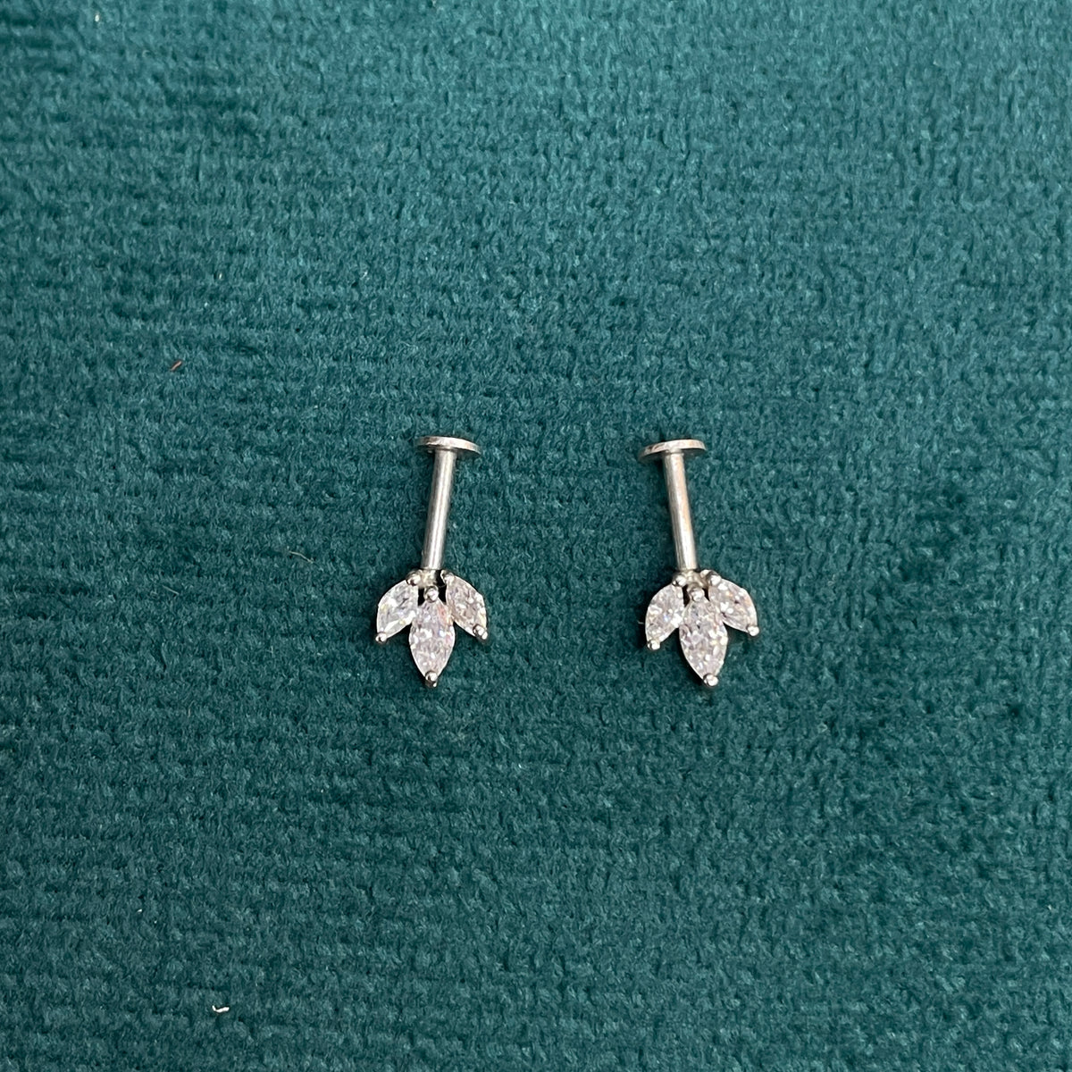 92.5 Silver Three Leaf Dainty Bugadi Pair