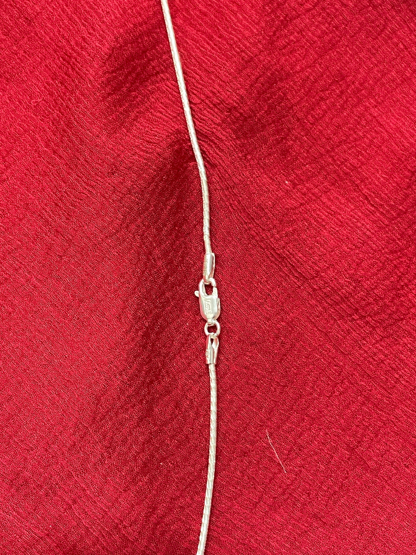 92.5 silver stylish sleek chain 24 inches