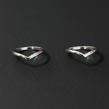 92.5 Silver Plain V Toe Rings | Stylish Minimal Design | Elegant Jewellery