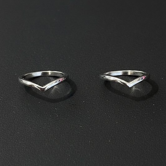 92.5 Silver Plain V Toe Rings | Stylish Minimal Design | Elegant Jewellery