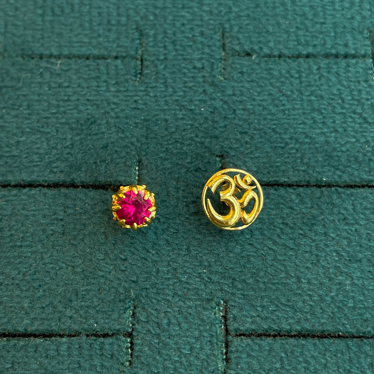 92.5 Silver Gold Plated Om Reversible Stud Single Piece