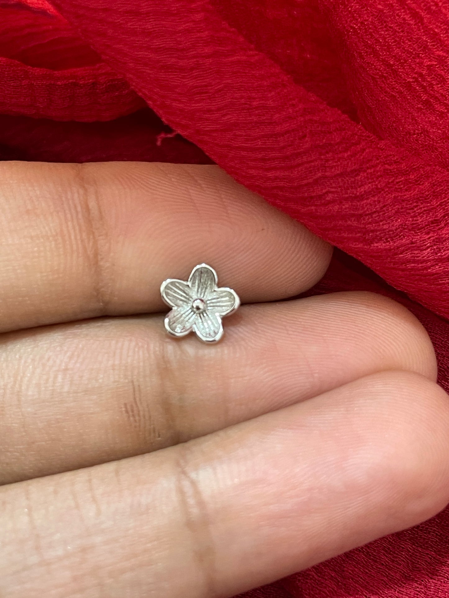 92.5 Silver Flower Earrings for Women | Stylish Floral Design | Elegant Daily Wear Jewellery