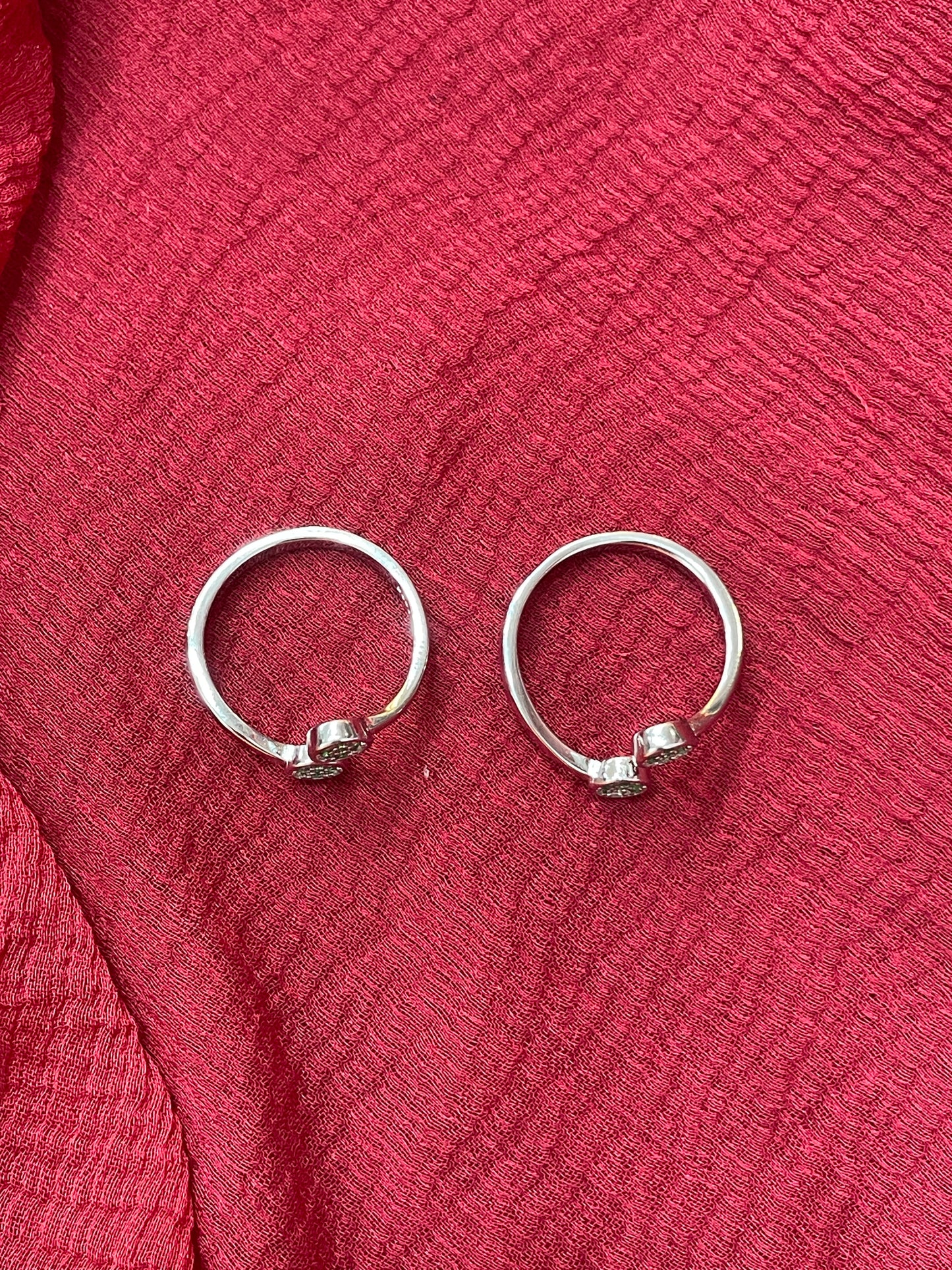 Silver Green Stone Toe Rings