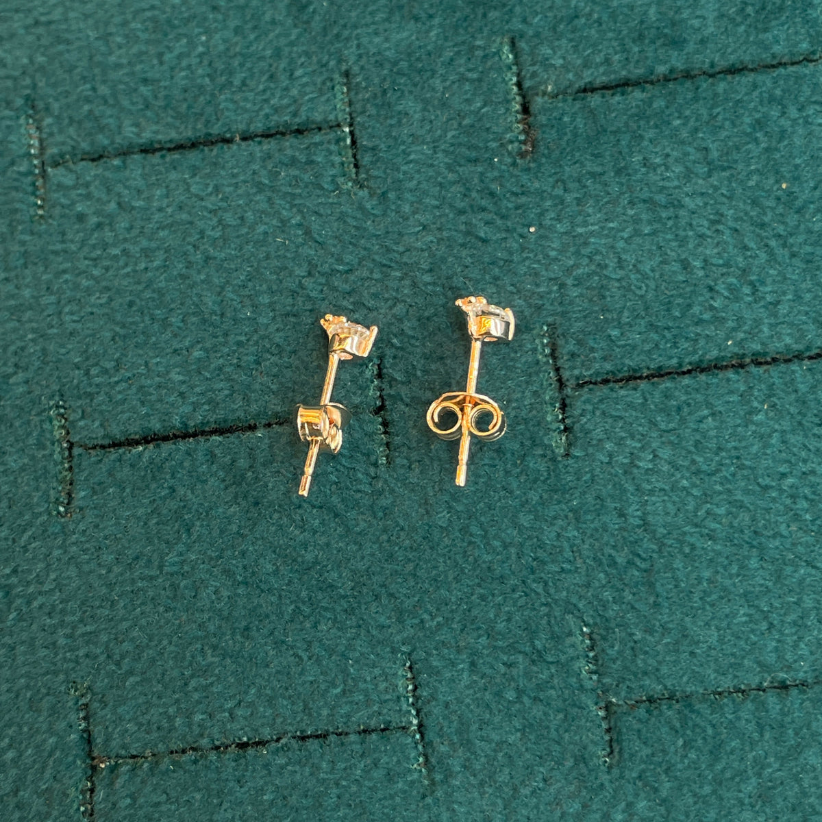92.5 Sterling Silver Rose Gold Plated CZ Solitaire Crown Second Studs