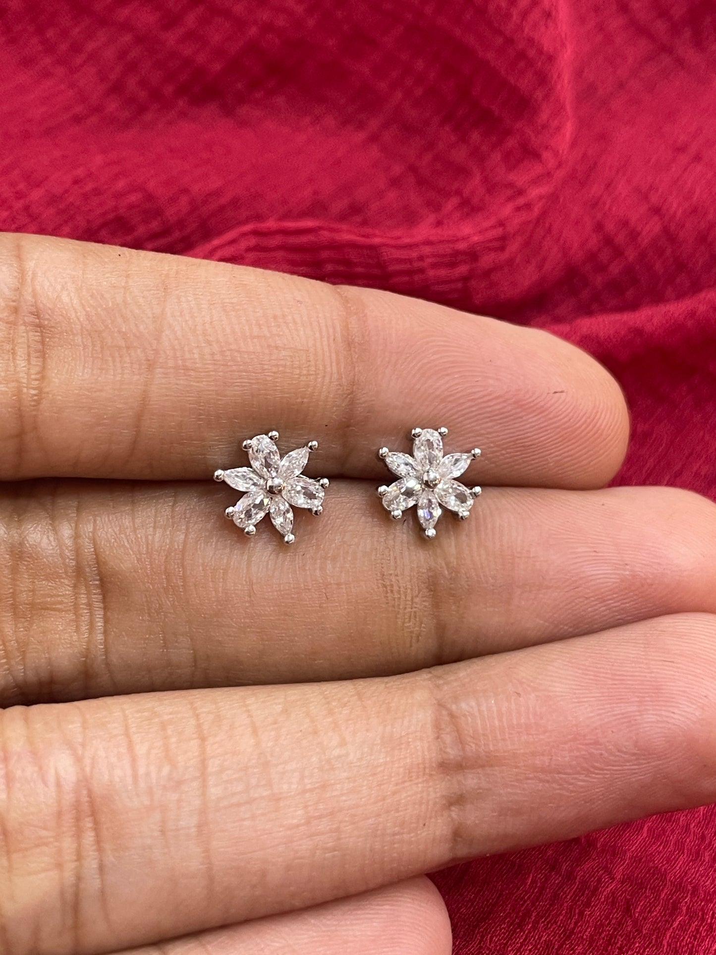 92.5 Silver Elegant Flower Earrings for Women | Stylish Floral Design | Trendy Daily Wear Jewellery